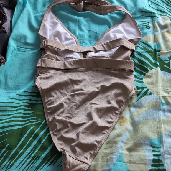 NWOT ASOS SWIMSUIT - Picture 6 of 14